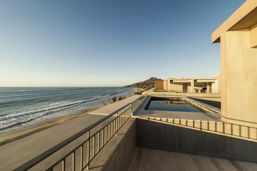 Rooftop pool overlooking the Pacific